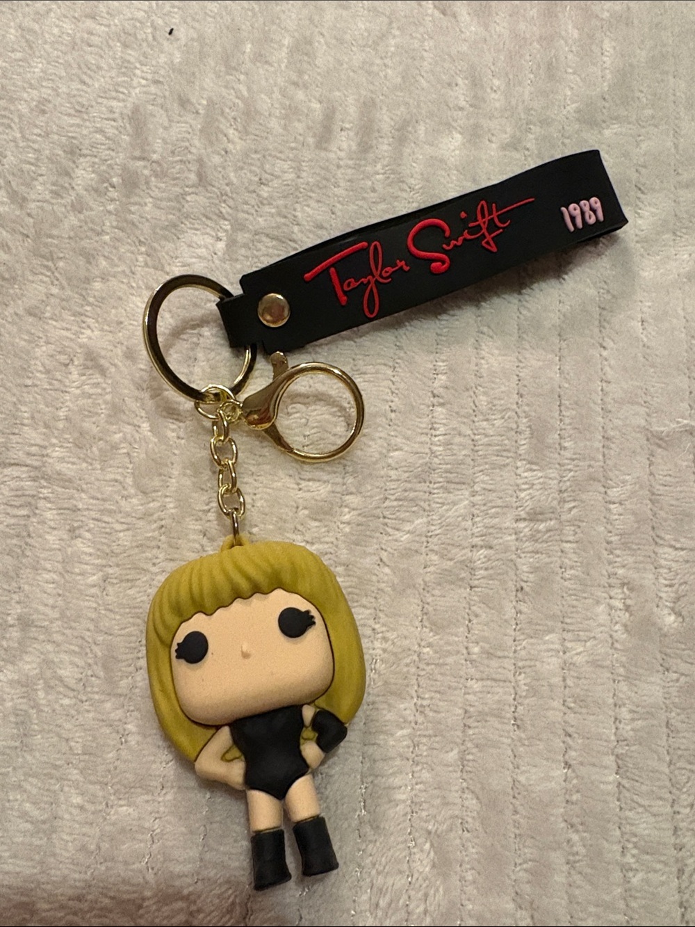 Taylor Swift Black & Red Keychain with Blonde Figure Charm